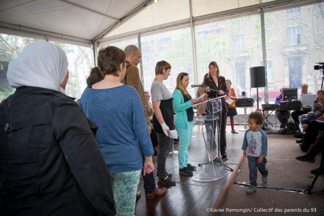 les parents intervenants collectivement au conseil municipal extraordinaire